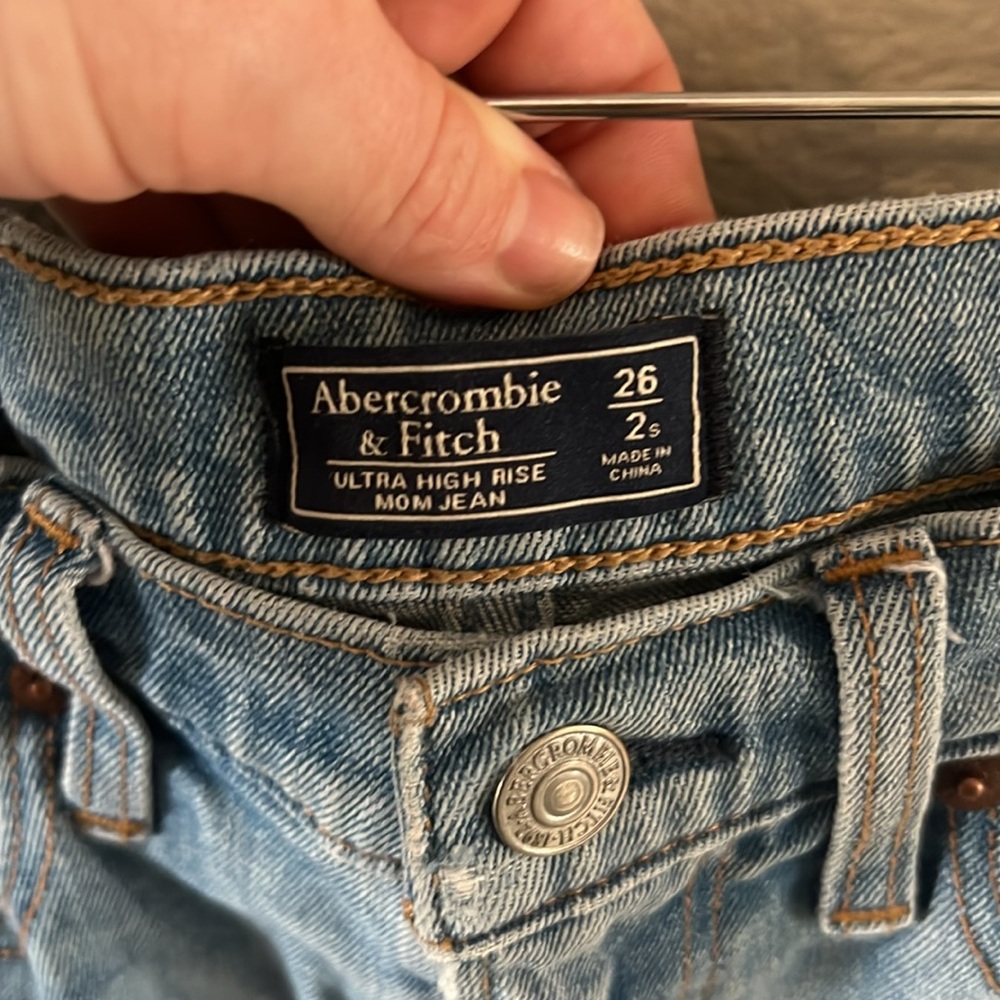 Ultra High Rise Mom Jeans - Picture 2 of 3